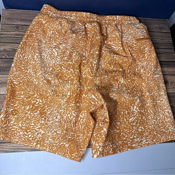 Lululemon Pool Short 7” NWT Size Small (Crunch Max Lemon Sorbet Autumn Orange) - Picture 7 of 14